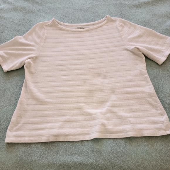 Shirt - Picture 1 of 3